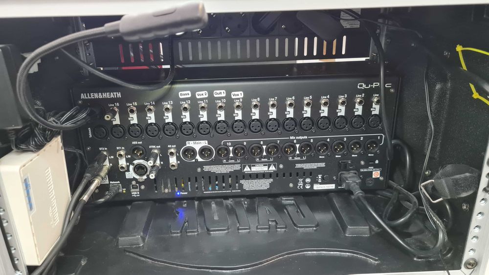 Mixer audio digital Allen & Heath Qu-PAC