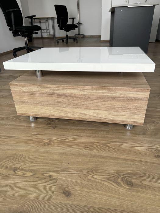 Masuta cafea stare foarte buna !!!