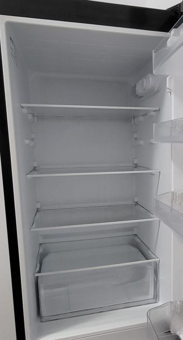 Combina frigorifica Heinner HC-V268BKE++