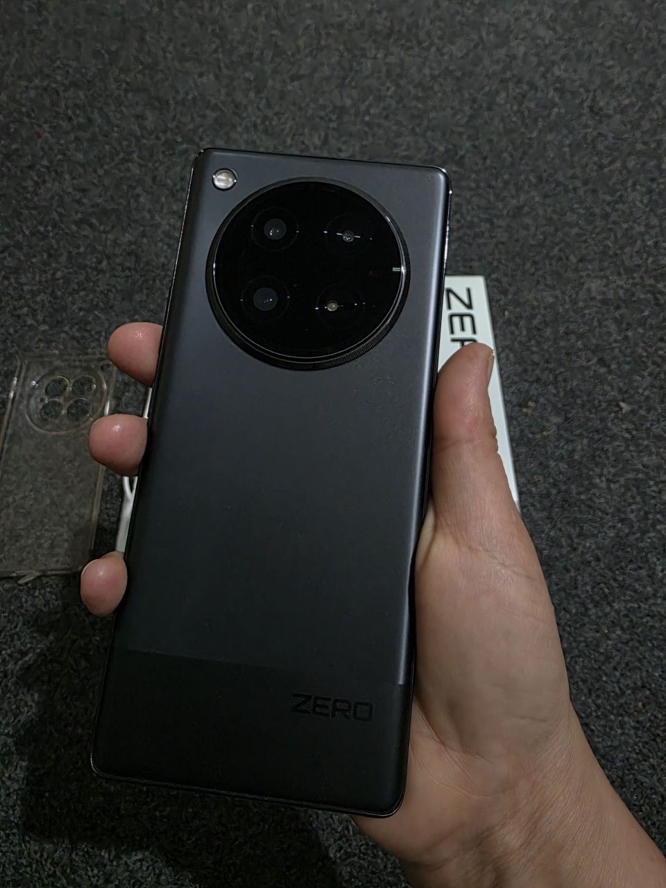 Infinix Zero 40 5G сотилади. Холати идеал.