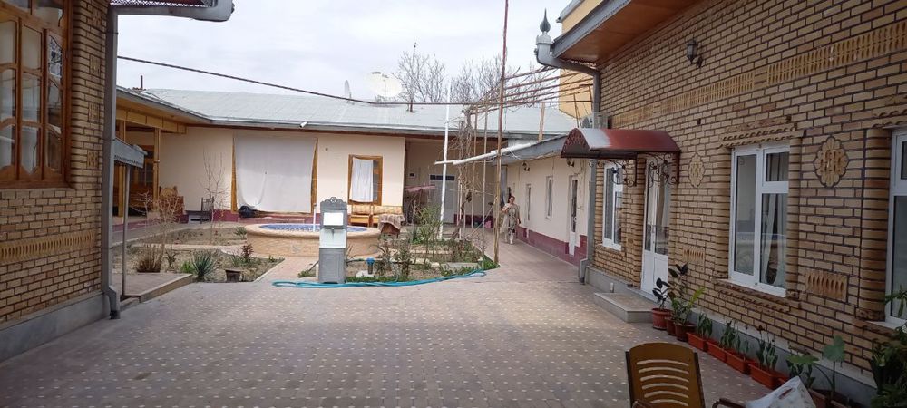 Ховли сотилади