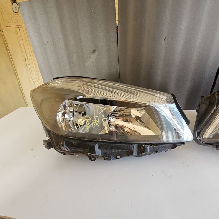 Фарове  за Мерцедес Бенц А класа/ Mercedes Benz A 176