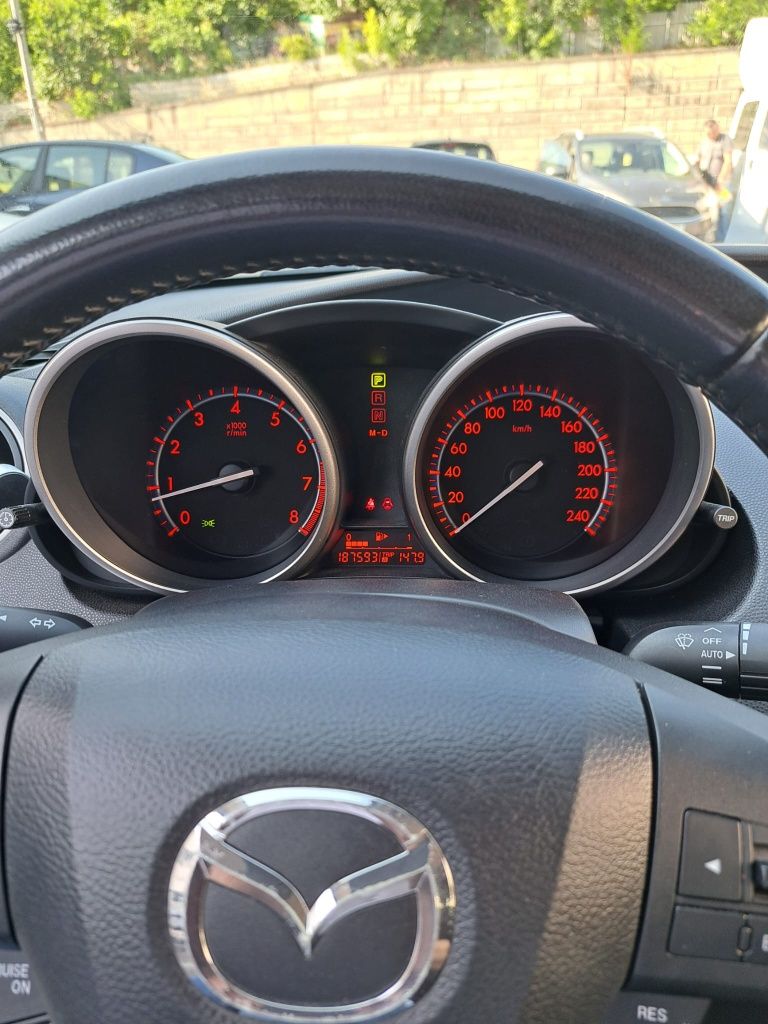Vând Mazda 3 an fabricație 2009