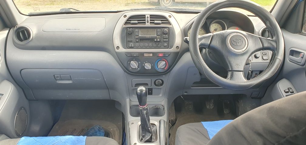 Тойота Рав 4 2.0vvti на части Toyota Rav 4 2.0vvti 150k.s na chasti