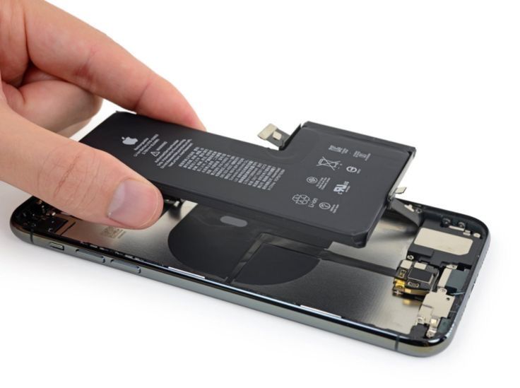 Schimbare baterie pentru orice iPhone 7 8 X XS 11 12 13 14 XS Max Pro