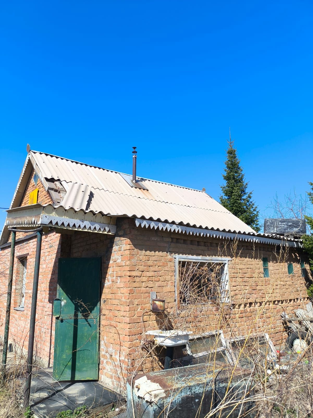 Срочно продаётся дача в Ахмирово. Металург 5
