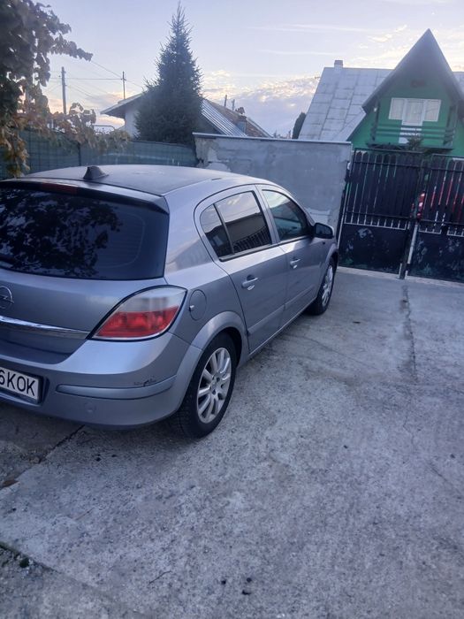 Vând Opel Astra H