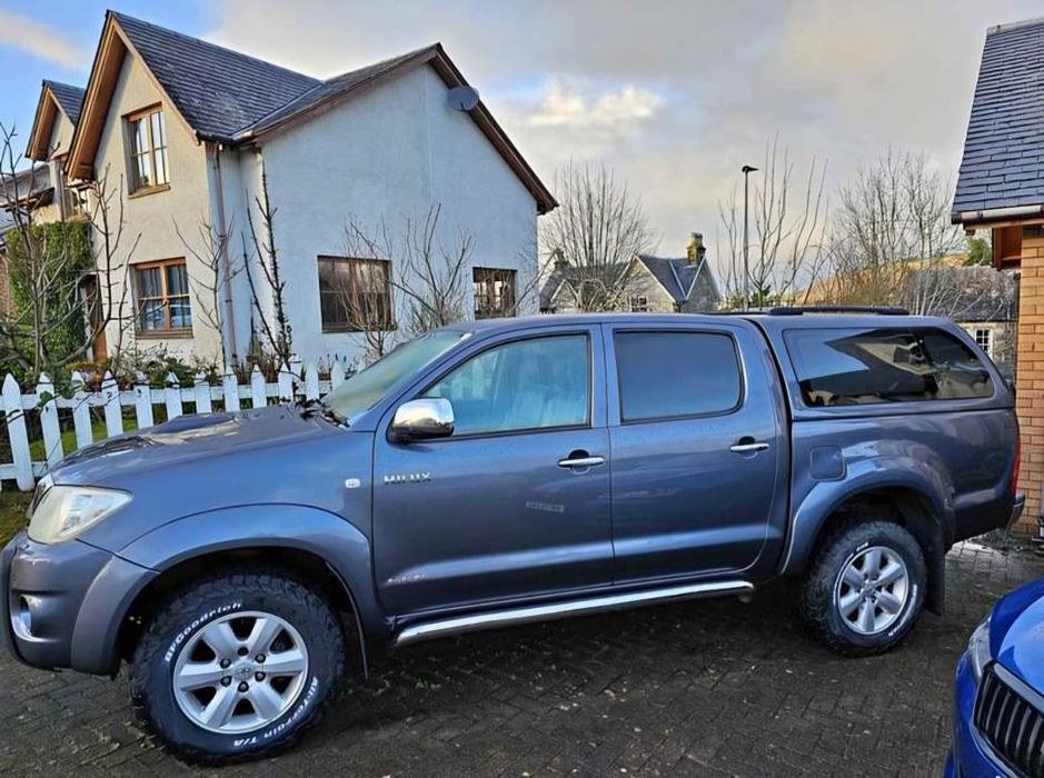 Dezmembrez Toyota Hilux 3.0 invincible manuala 1KD-FTV 2006-2012