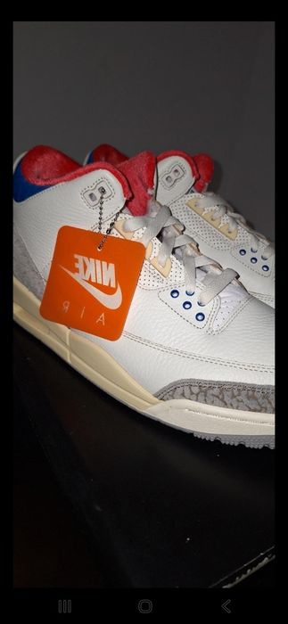 Air Jordan 3 Retro 'Seoul 2.0
No damage, perfect condition
I don't hav