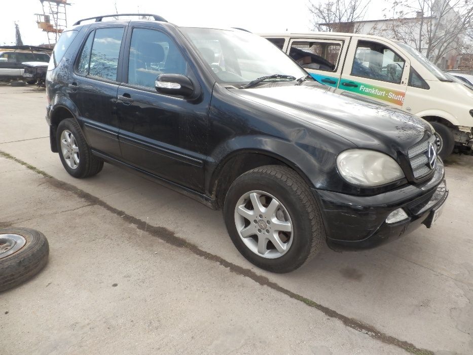 Mercedes ML 270 Мерцедес МЛ 270 2003г.