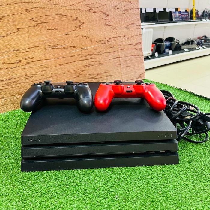 пролаю Playstation 4 pro 1tb