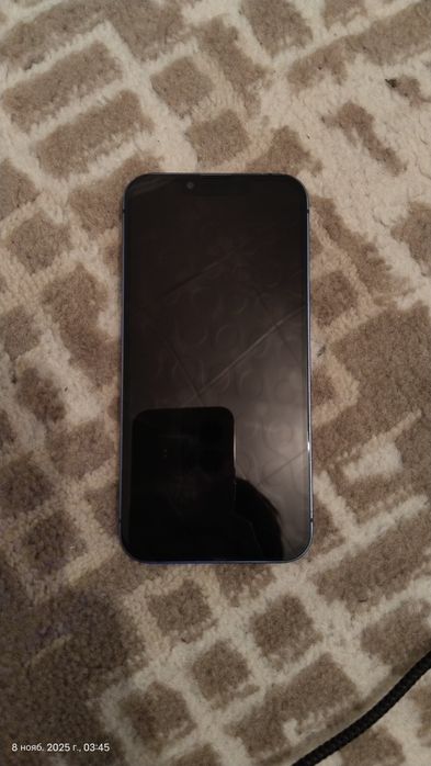 Срочно продам iphone 13