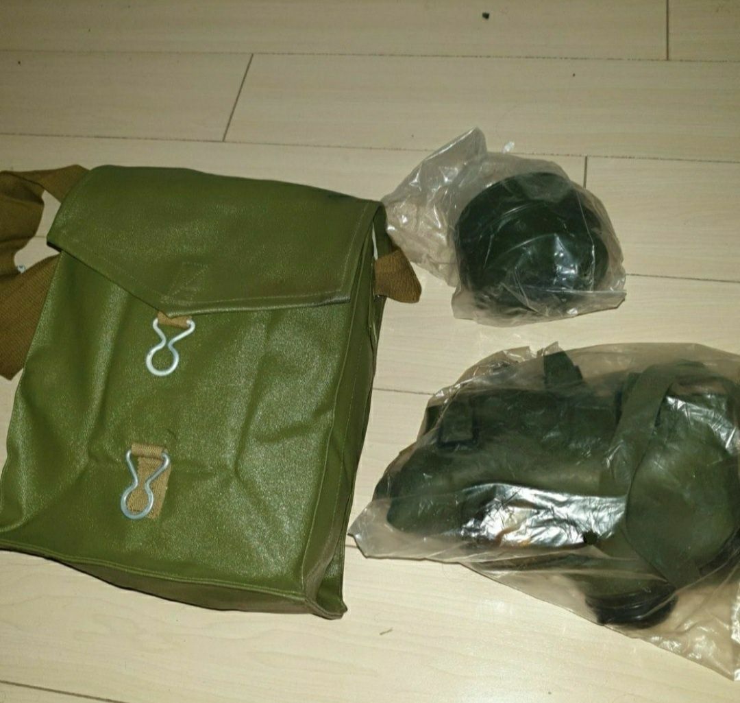 Masca militara de gaze model 85 
Produs nefolosit funcțional
Livrez cu
