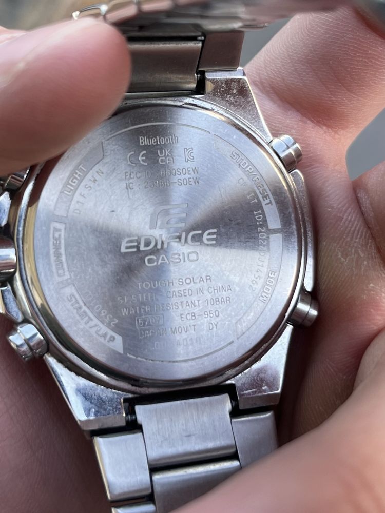 Часовник Edifice Casio