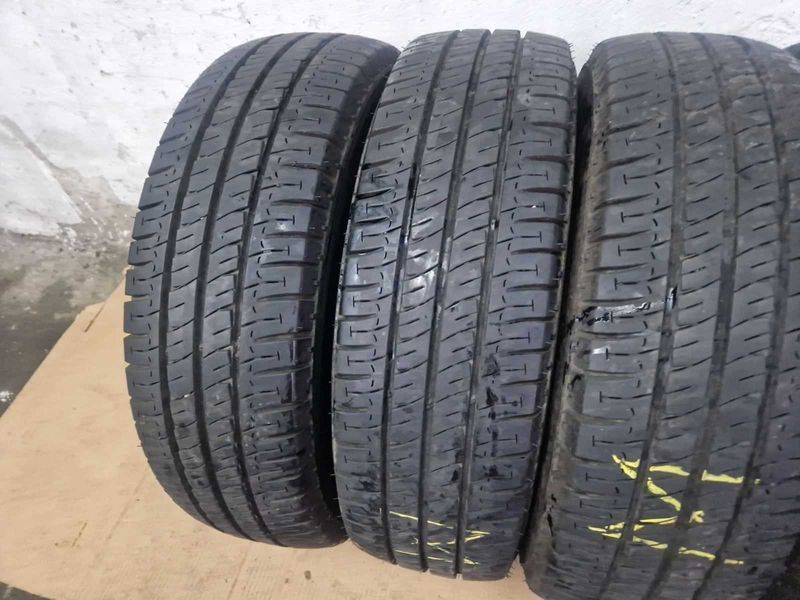 4 Michelin R16C 225/75/ 
летни бусови гуми 
DOT4717