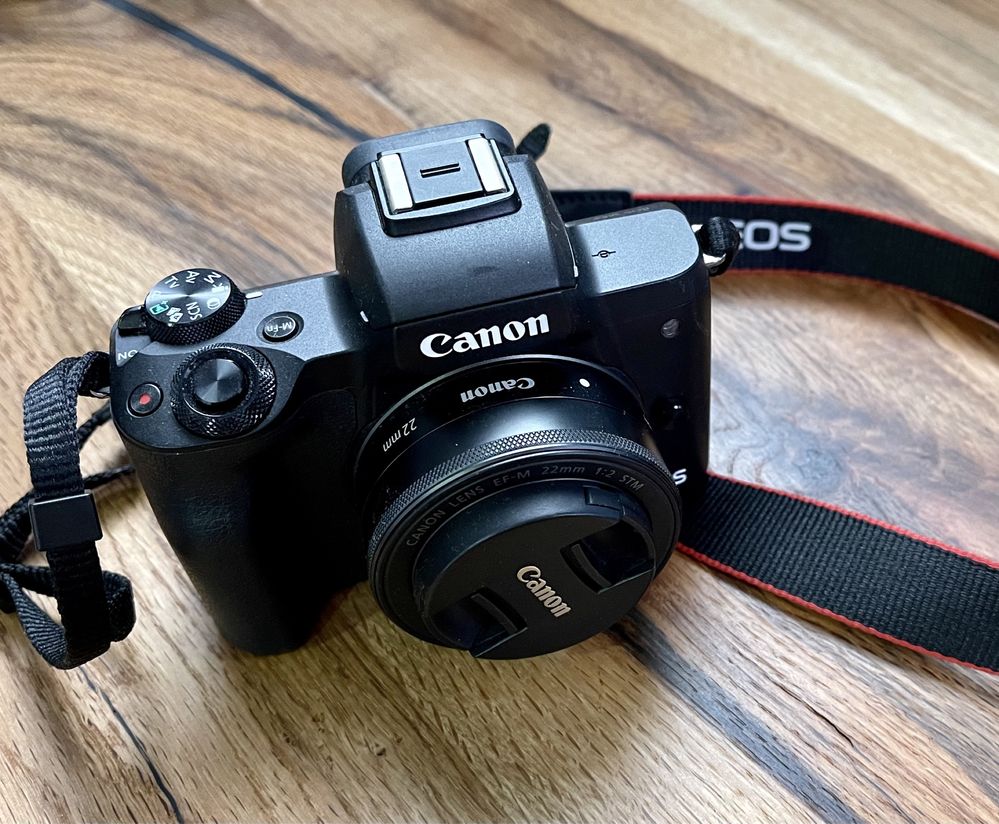 Canon M50 mirrorless 24mp + obiectiv
