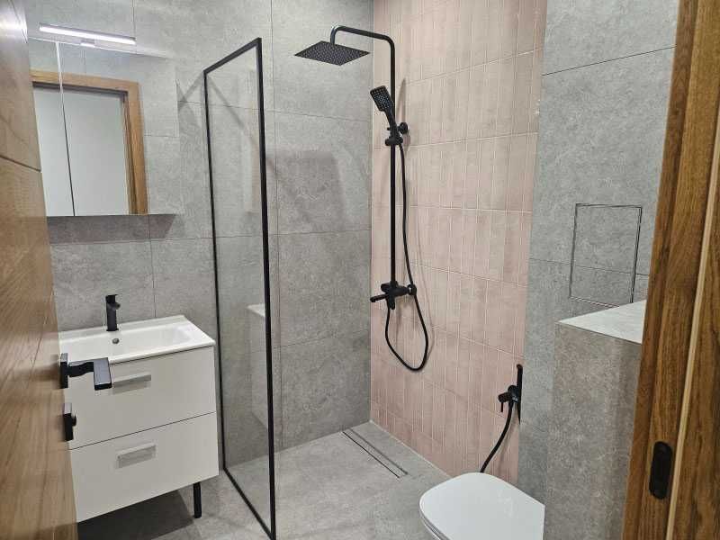 Едностаен, под наем в кв. Карпузица с вкл. паркомясто и входни такси