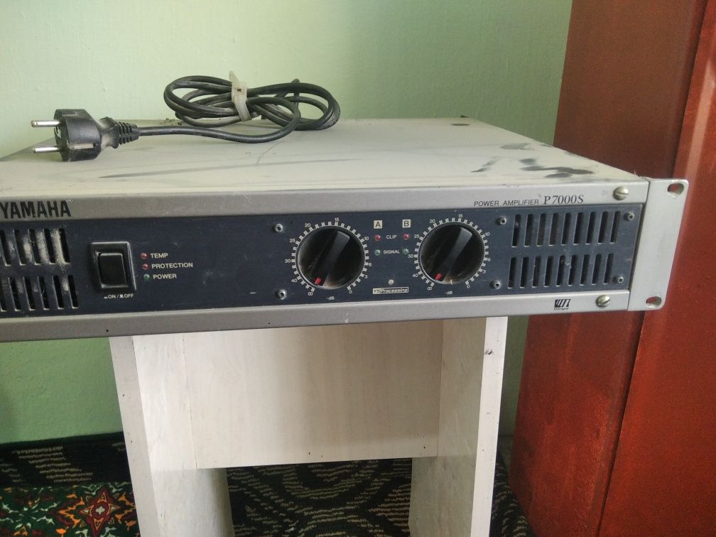 Yamaha  P 7000S усилитель