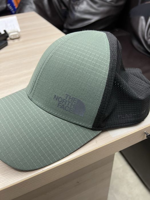 Новая кепка, без бирки. The north face.