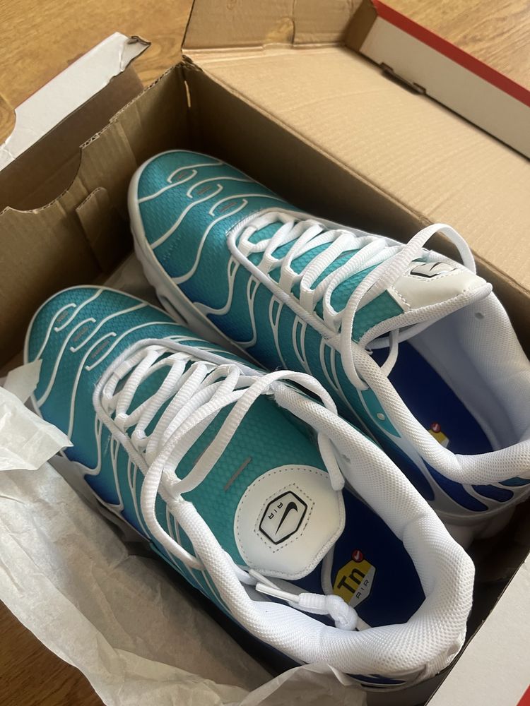 Nike air tn обувки