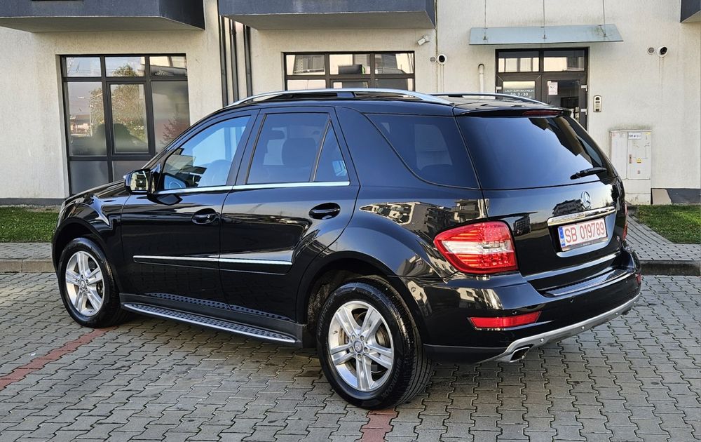 Vand sau schimb Mercedes ML 350 facelift 4MATIC 2011