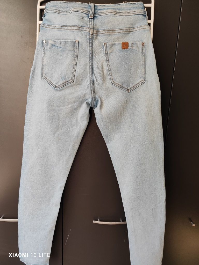 Дънки ZARA с висока талия