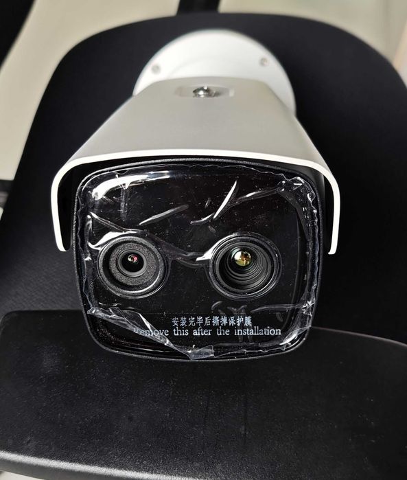 Би-спектърна термална и оптична IP камера Hikvision DS-2TD2637-10/PI