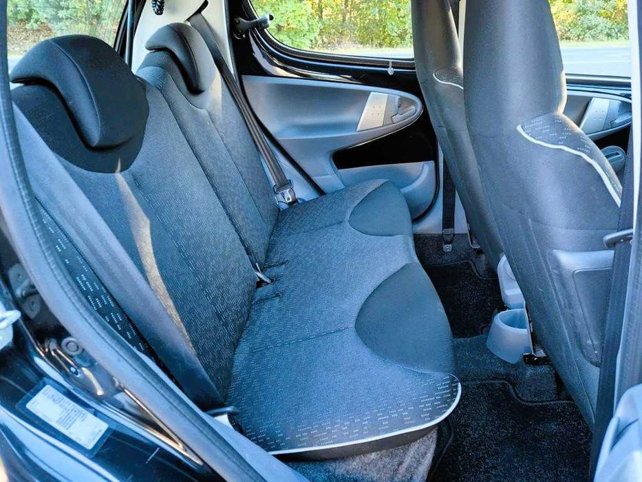 Peugeot 107 automat senzori parcare navigatie