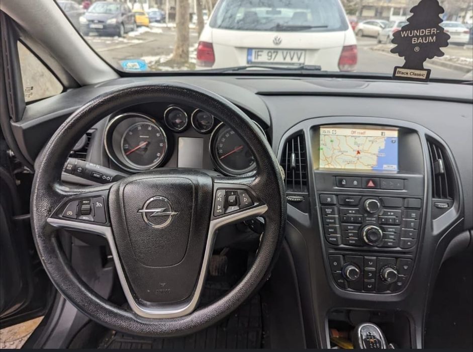 OPEL ASTRA J 1.7 DTE 110 cp service la zi maxim 10.000 km revizie