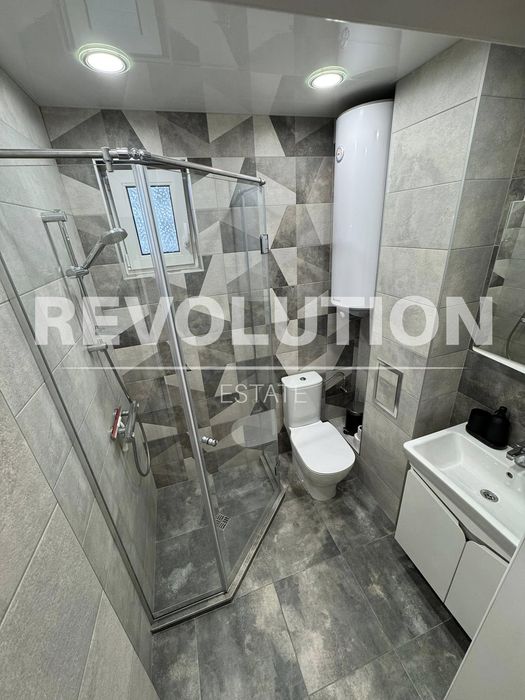 Дава се под наем Двустаен апартамент в Варна, Победа - 65 кв.м за 650 € - Снимка #6