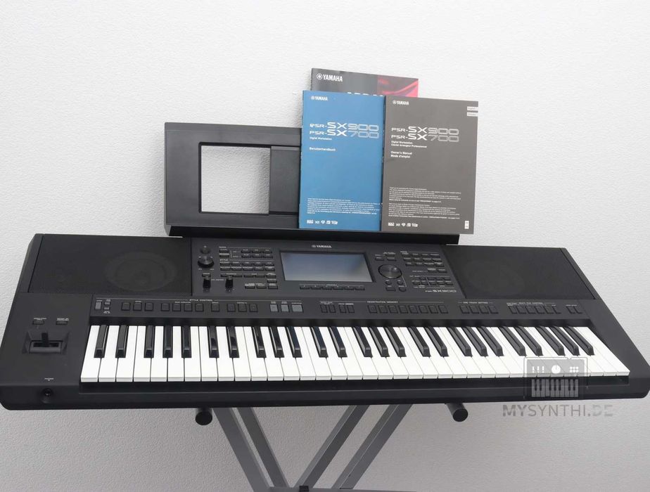 Yamaha PSR-E273 Keyboard Boxed