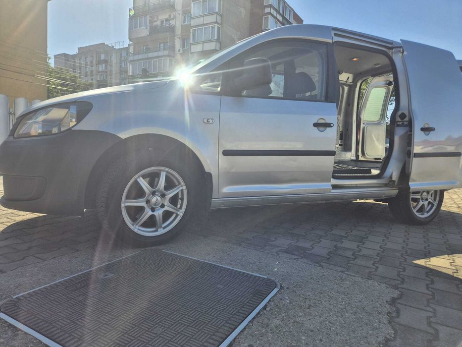 Volkswagen Caddy 2013, 1.6tdi