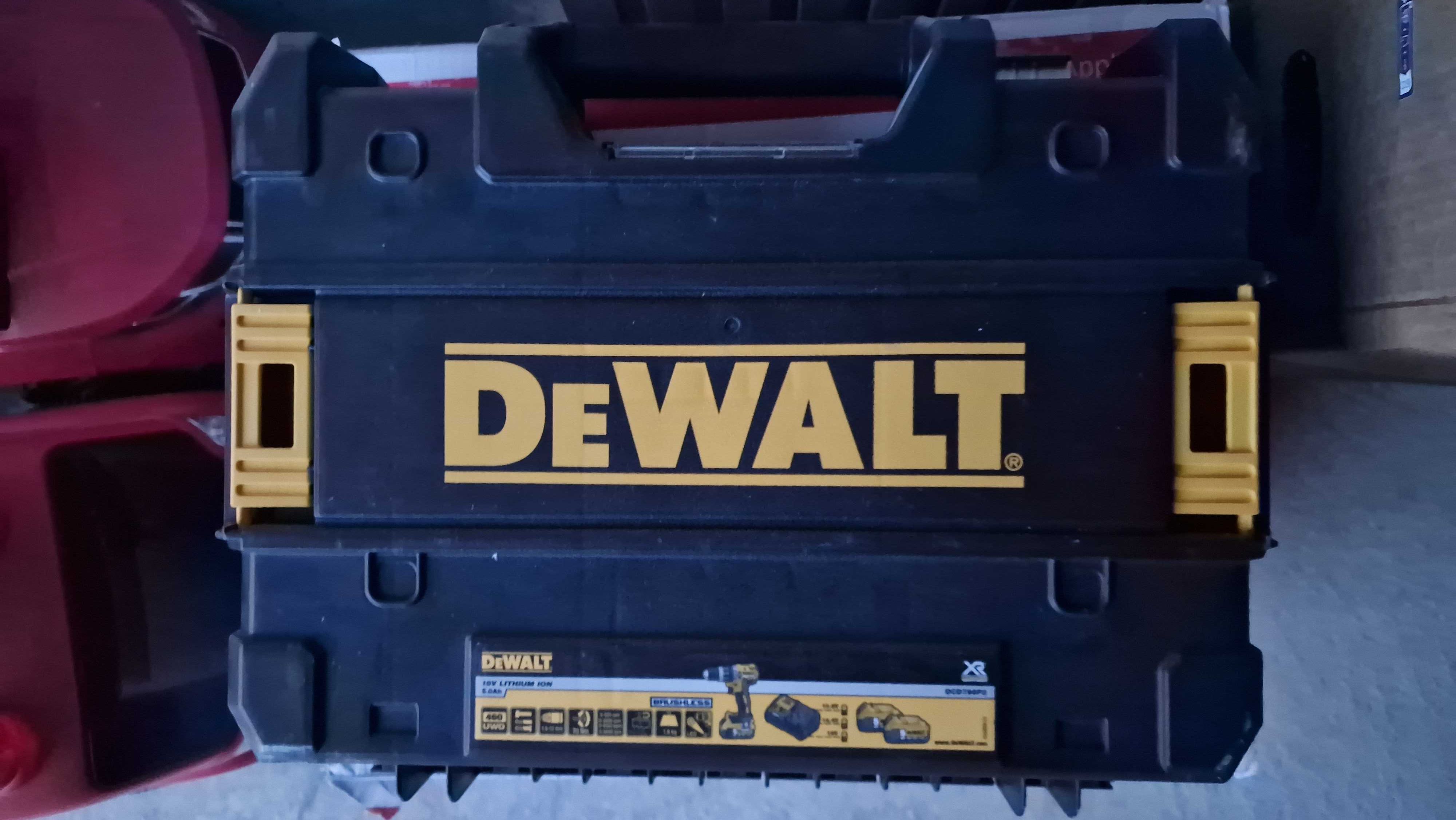 Куфар за винтоверт DeWalt DCD796