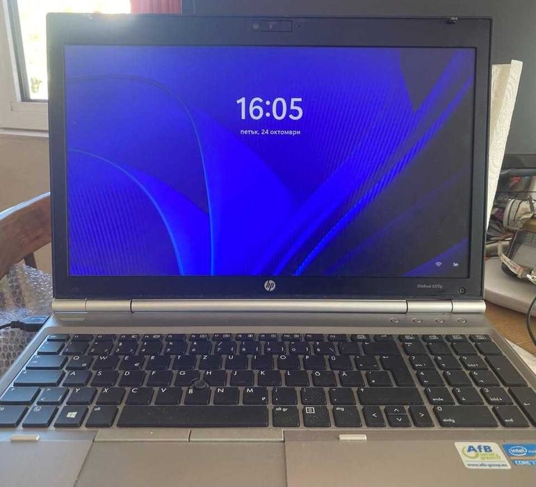 Лаптоп HP 8570 proc i7 3520 2x2,9 ghz turbo 3,6 ghz SSD 128 gb