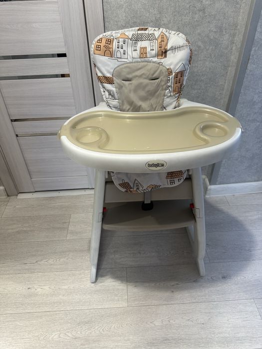 Продам стульчик для кормления