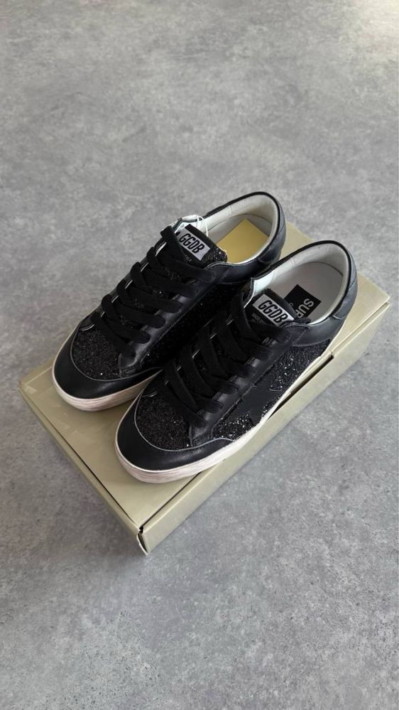 Adidasi Golden Goose Noi din piele !!! Marimi 36/40 !!!