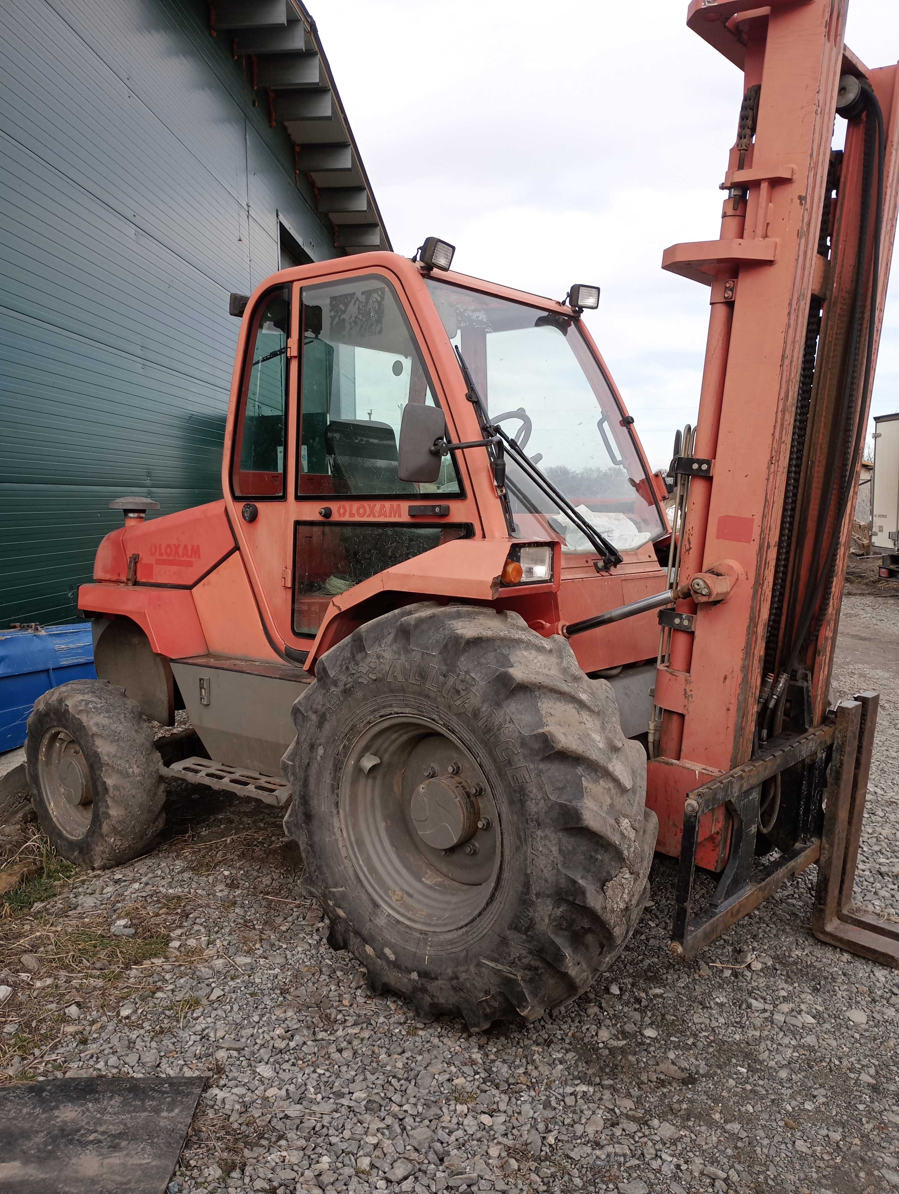 De vanzare Manitou M 26-4