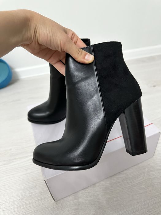 Продам демесезонные сапожки