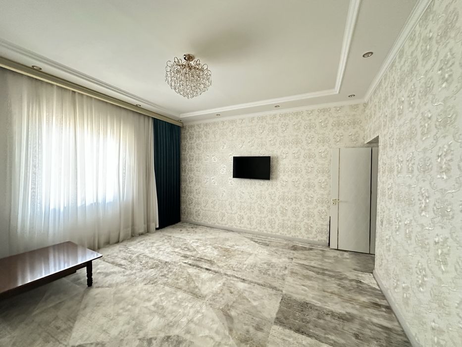 2 қаватли 1,8 сотокли  шароити билан!