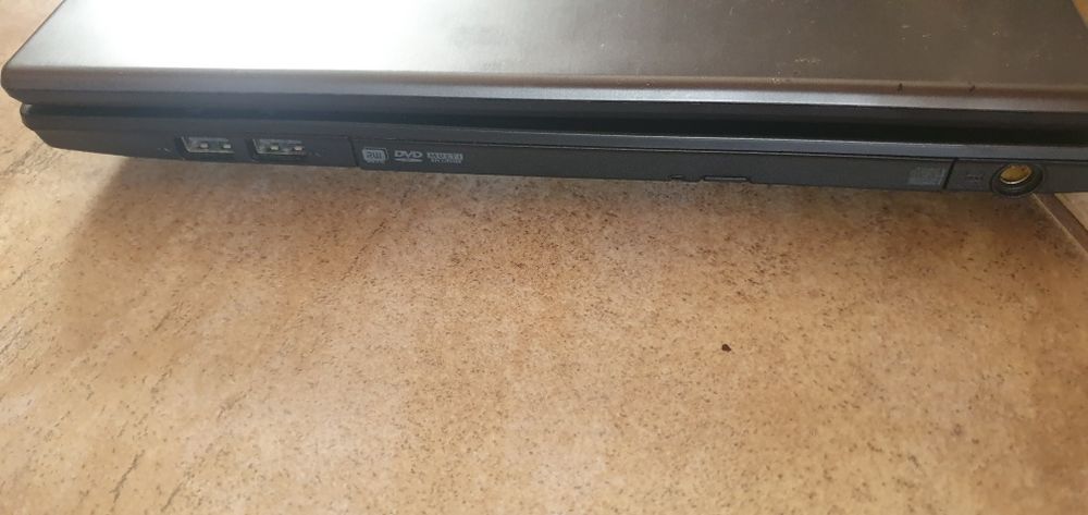 OCAZIE!Vand laptop ACER stare f bună +adaptor!