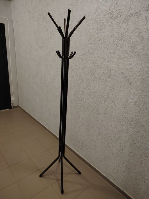 Продаётся вешалка