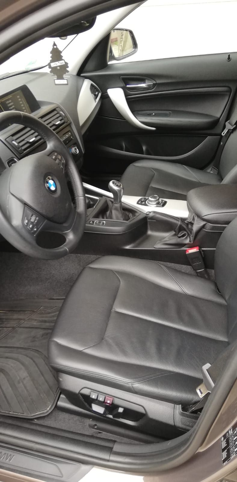 Vând BMW seria1, 1,6 Benzină, an 2012