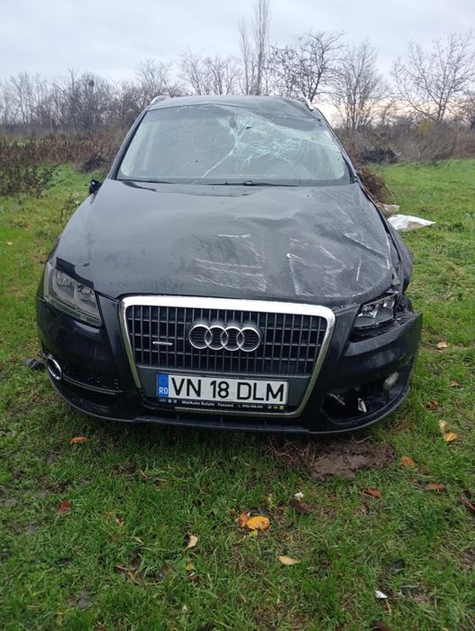 Vând audi Q5 Avariat