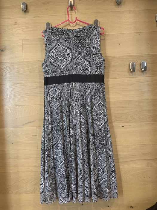 Rochie neagra cu model