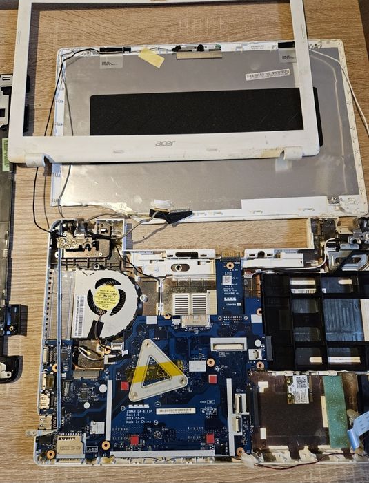 Laptopuri pt piese de schimb