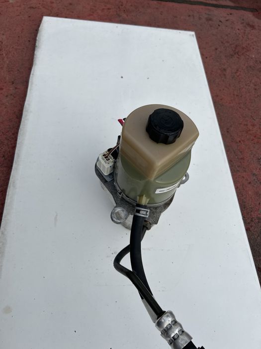 Pompa servo sustinere ford focus 2 mot 1.8 tdci an 2005