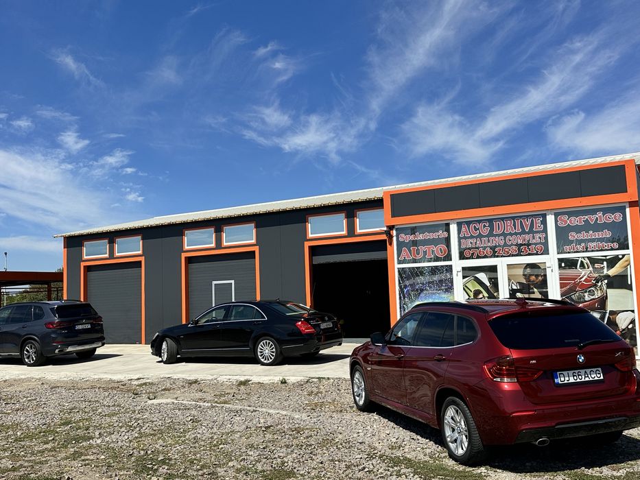 Hală Auto Service  dotată cu Elevator Nou Truse chei DN56