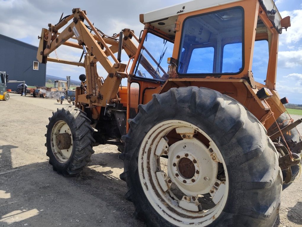 Tractor fiat 1000 4x4 cu incarcator IMPECABIL