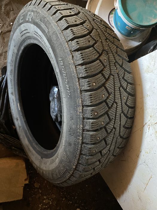 Продам шипованную резину Triangle R 15/195/65