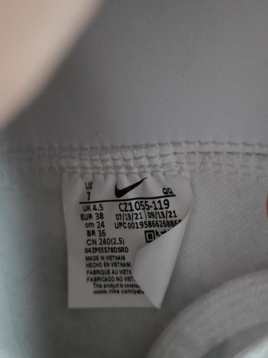 Nike Blazer Mid '77 номер 38 код 28A